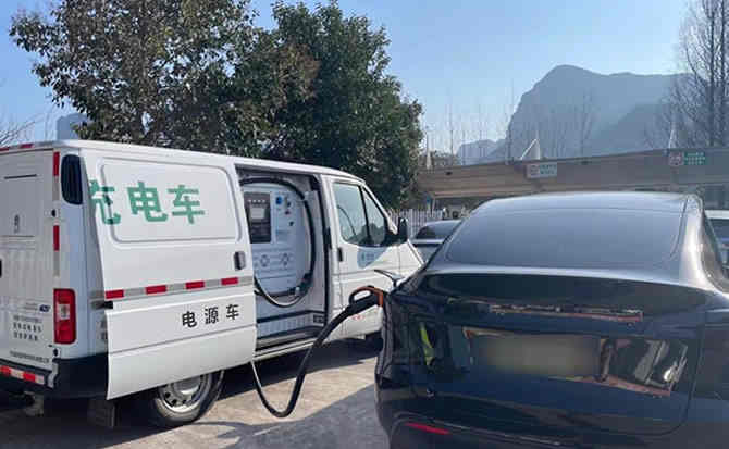 宝清汽车搭电